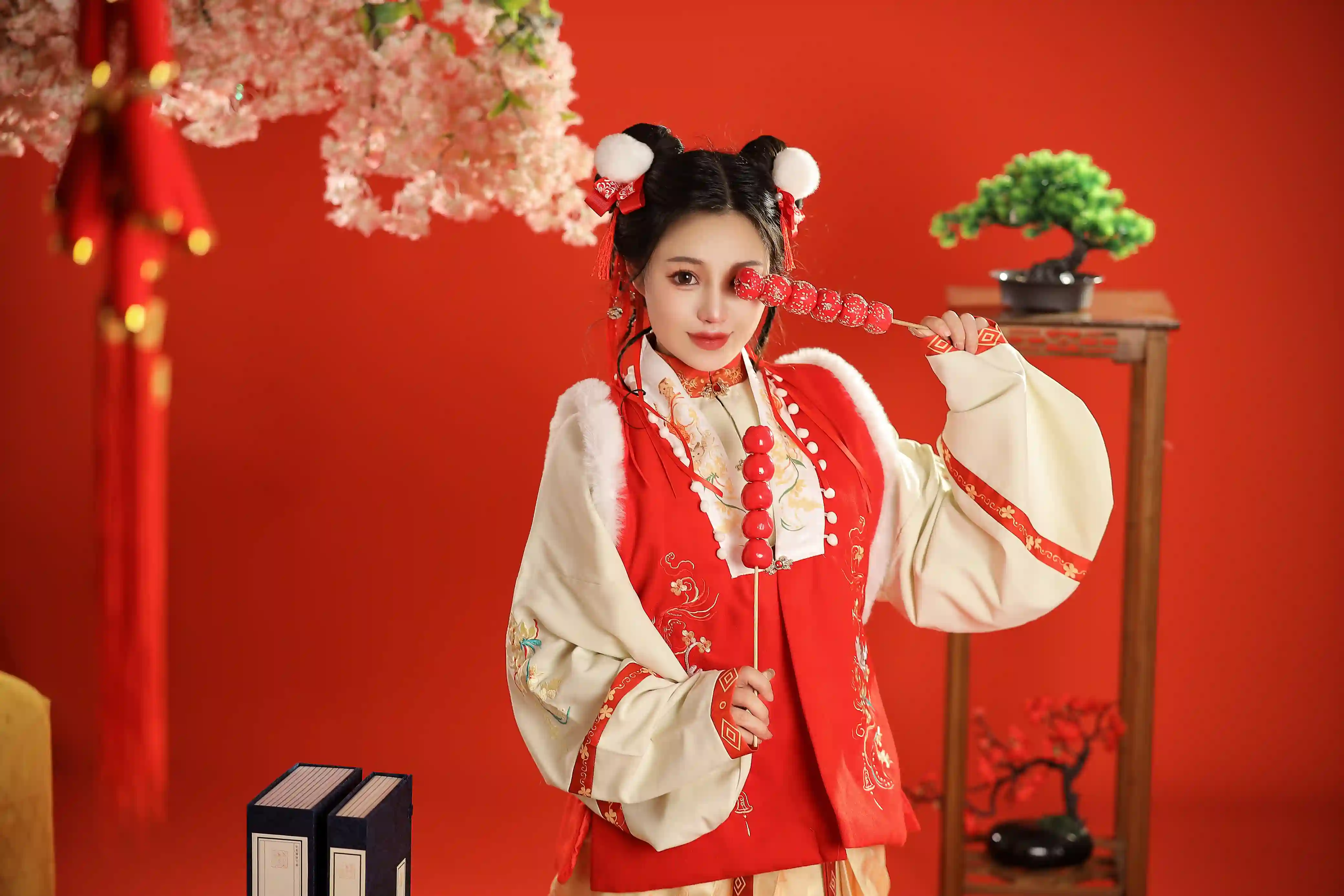 桃暖酱   兔年专属 (恭喜发财）[66P 681MB] 在线看图 第3张