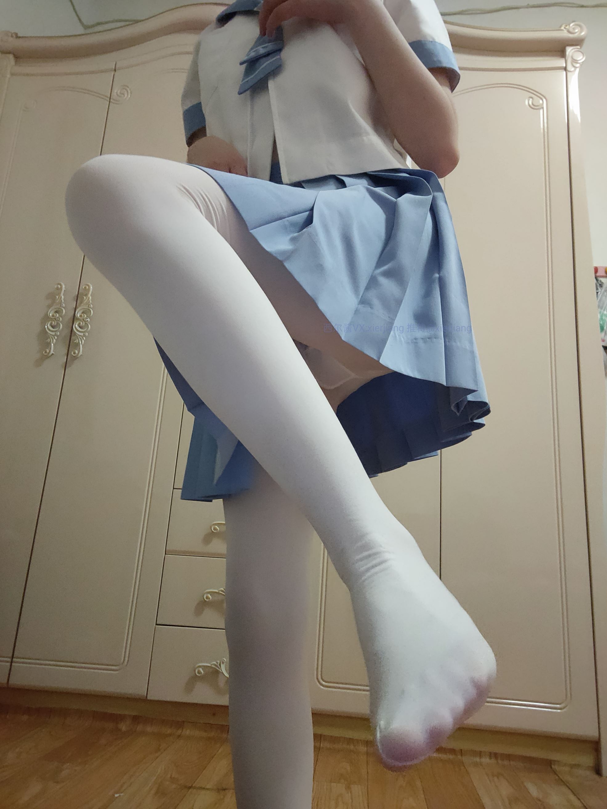 西尔酱 NO.023 青草水手服7 [74P1V-695MB] 在线看图 第2张