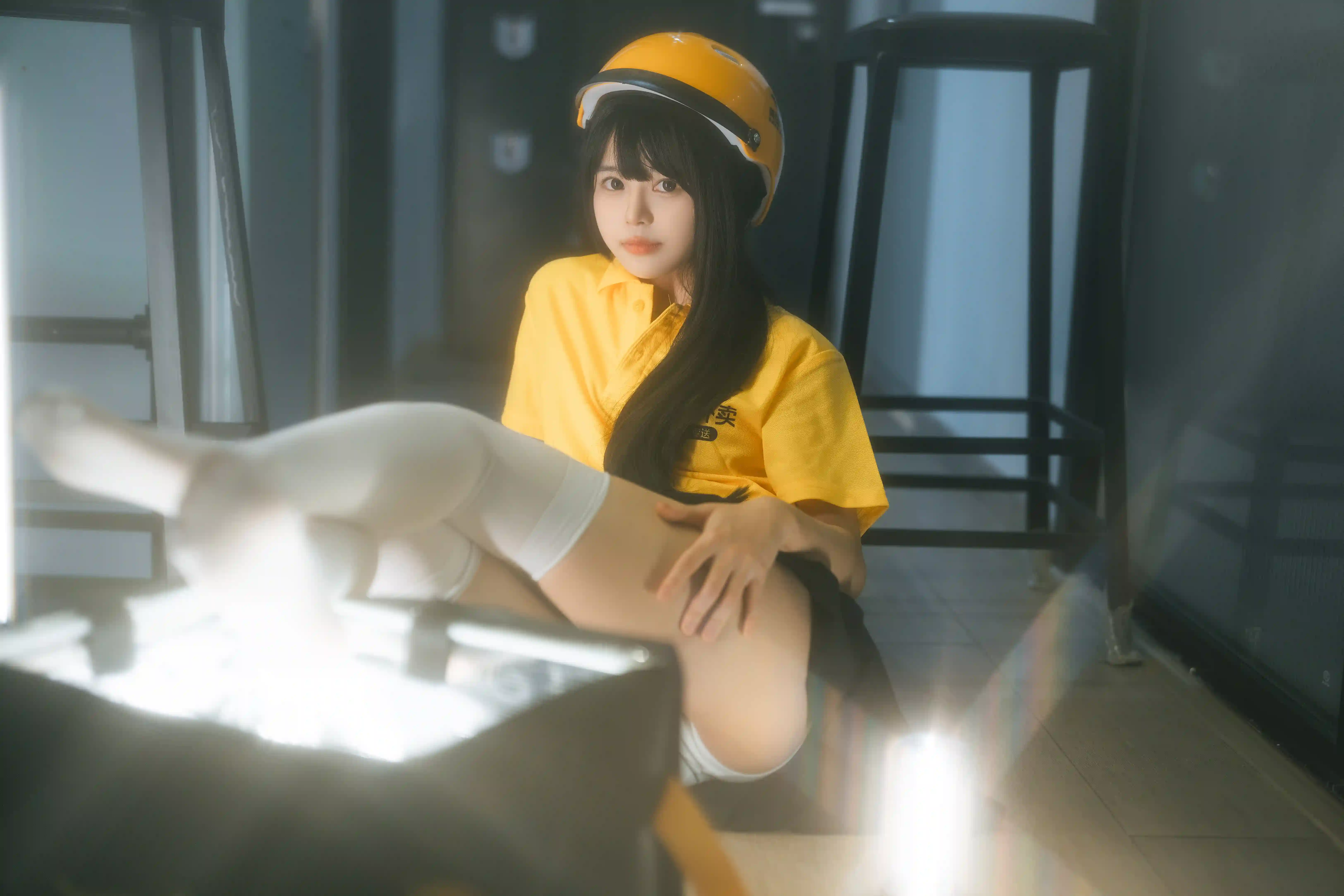 rua阮阮 NO.011 白丝外卖员 [40P-703MB] 在线看图 第4张